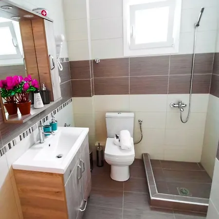 Sea Breeze Flat كافالا