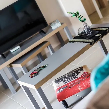 Sea Breeze Flat كافالا